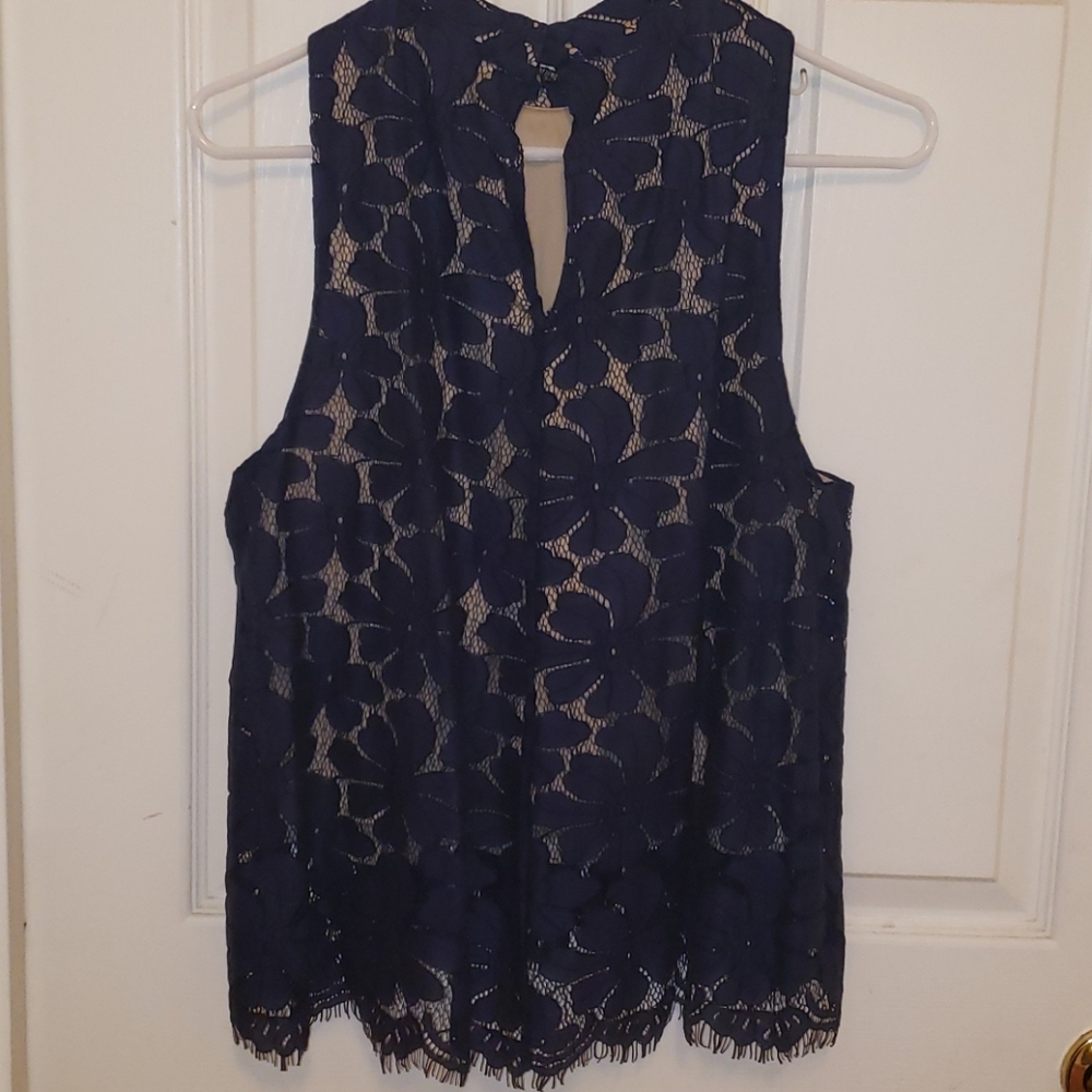 Blue lace sleeveless shirt